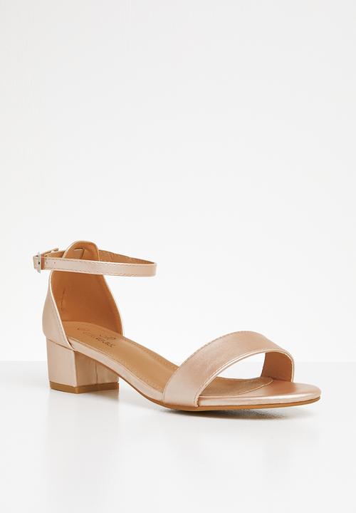 STYLE REPUBLIC - Ankle strap open toe heels - rose gold