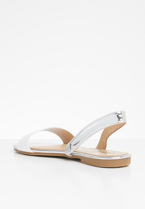 Jada - Double strap flare sandals - white & silver