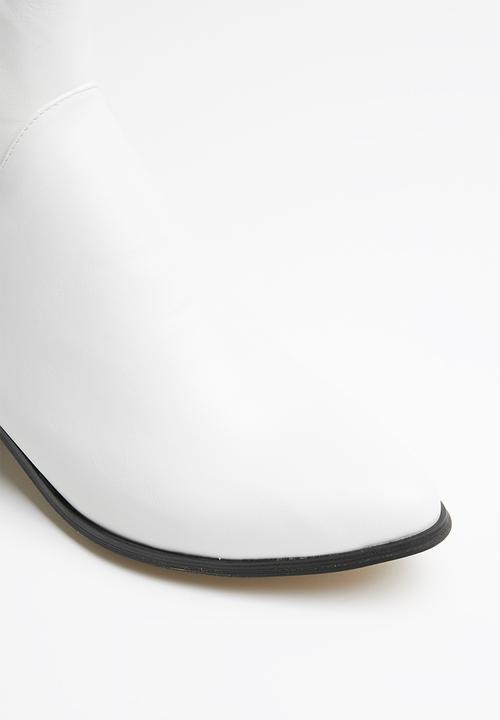 Public Desire - Beetle western ankle boot - white 
