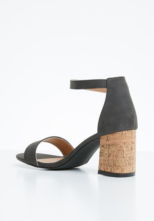 STYLE REPUBLIC - Ria ankle strap heel - grey