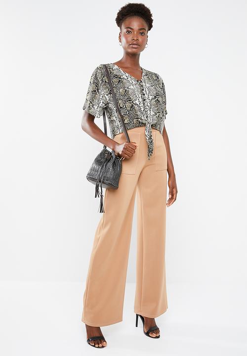 Missguided - Contrast stitch wide leg trousers - neutral
