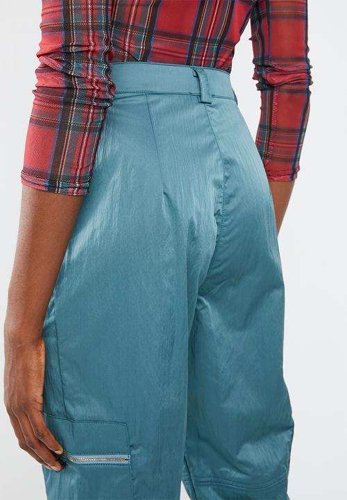 Missguided - Shell suit cargo trouser - green