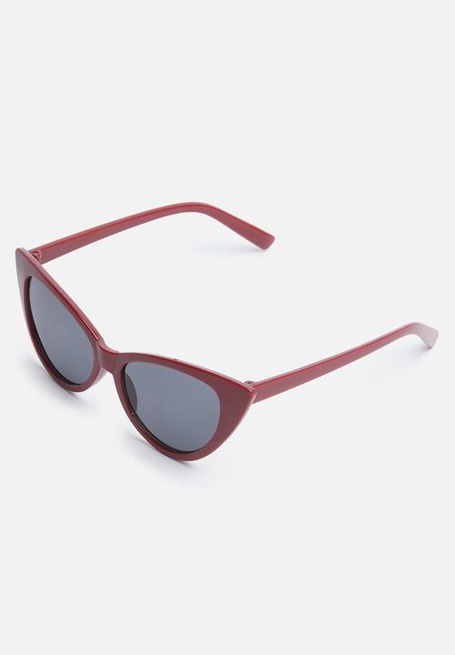 Superbalist - Gwen cat-eye sunglasses - burgundy