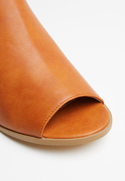 Jada - Slingback block heels - tan