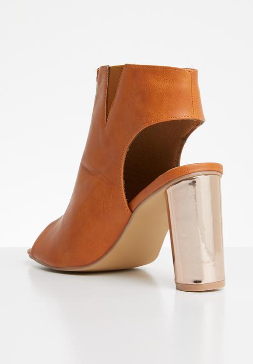 Jada - Metallic heel - tan