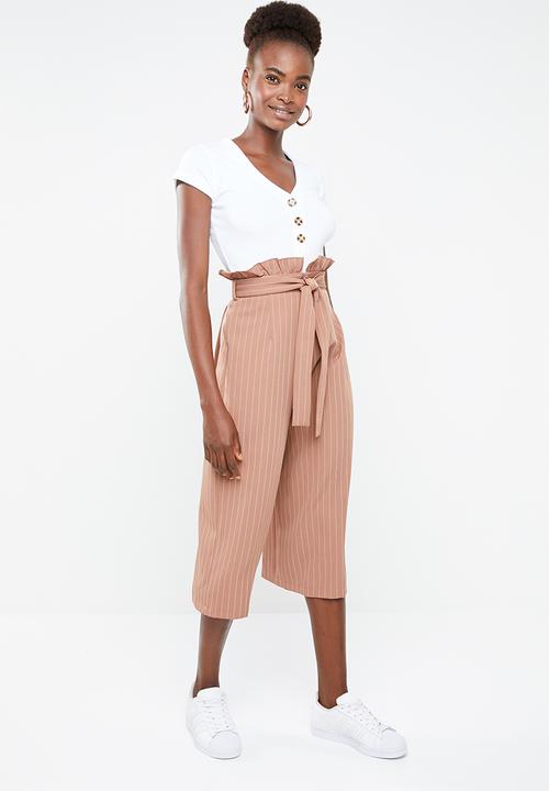Missguided - Horn button ribbed plunge bodysuit - white