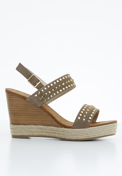 Miss Black - Vinolia wedge - taupe