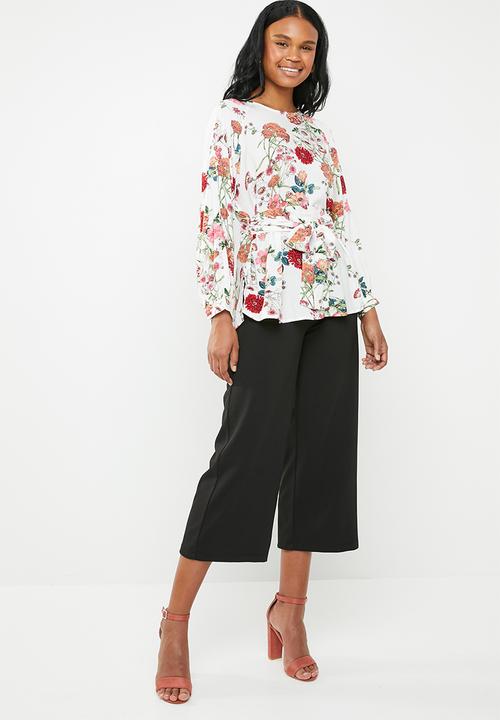 G Couture - Printed top with back buttons and waist tie - multi