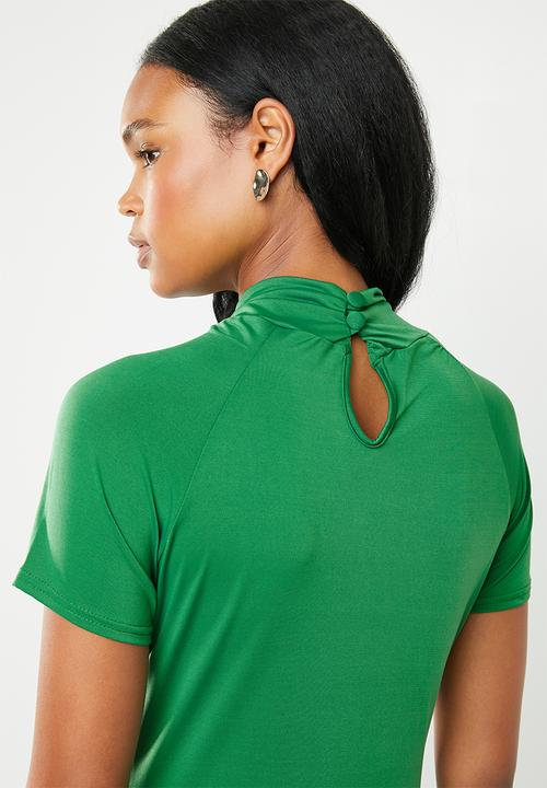 edit - High neckline short sleeve top - green