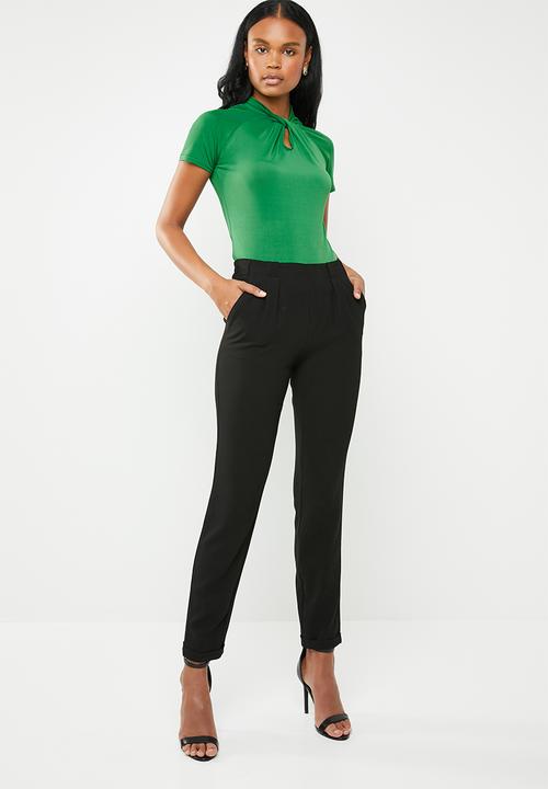 edit - High neckline short sleeve top - green