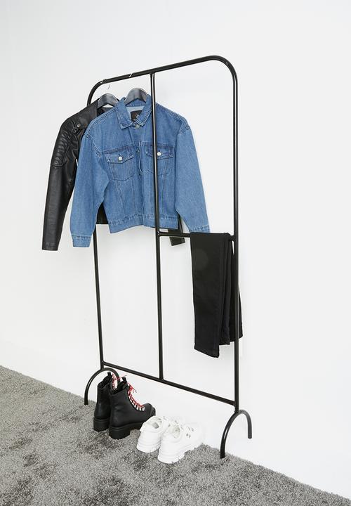 Sixth Floor - Rocket clothing rack - black