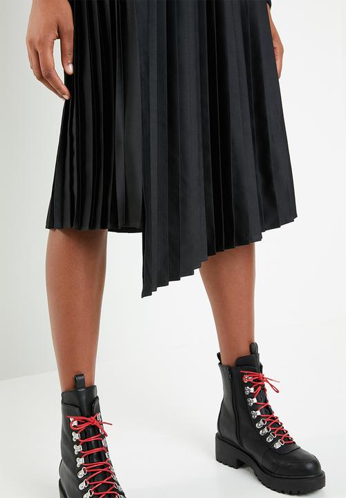 Superbalist - Wrap pleated midi skirt - black