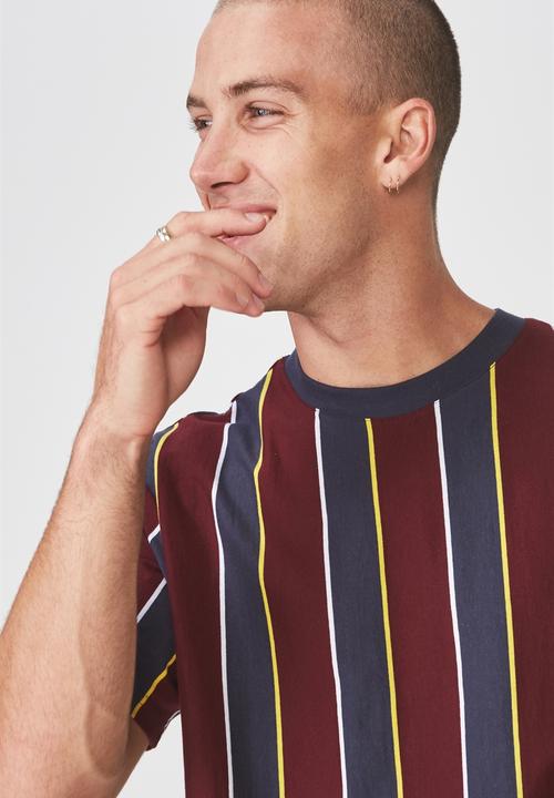 Cotton On - Downtown loose fit tee - burgundy & navy 
