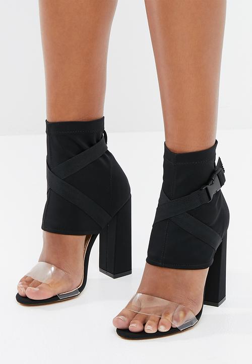 Public Desire - Forte buckle strap block heel - black 