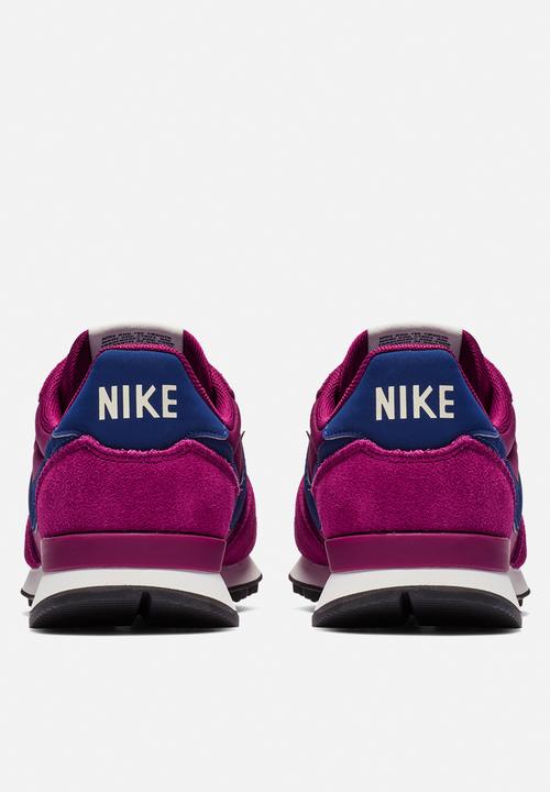 Nike - Internationalist W -  true berry/blue void-summet