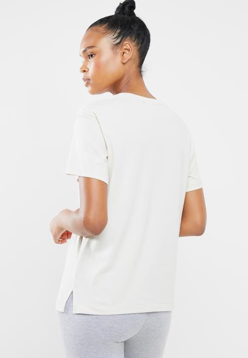 PUMA - Classics logo tee - beige