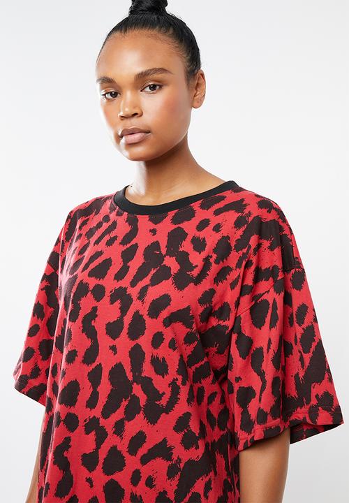 Missguided - Oversized T-shirt dress leopard - red