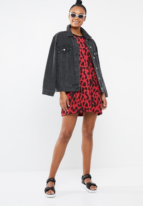 Missguided - Oversized T-shirt dress leopard - red