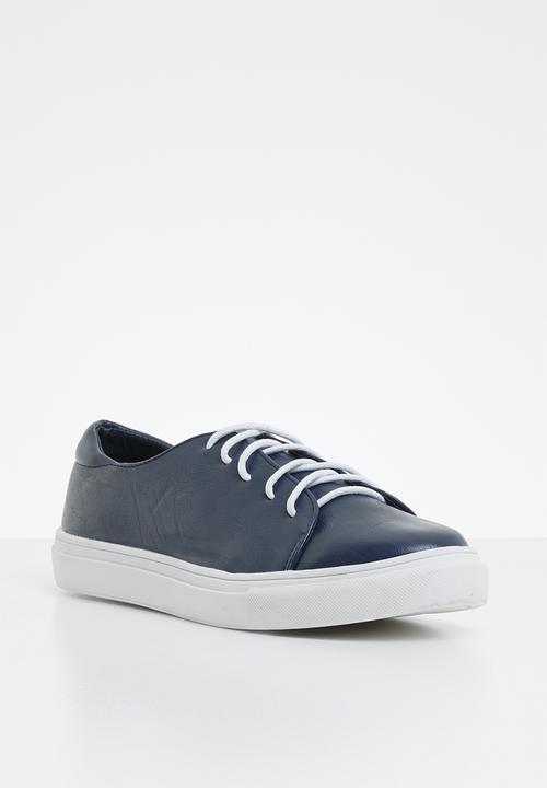 Superbalist - Jen lace up sneaker - navy