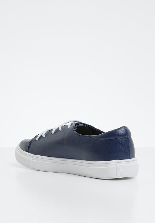 Superbalist - Jen lace up sneaker - navy