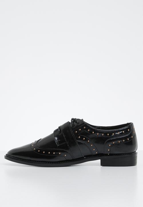 Superbalist - Kelly studded brogue - black