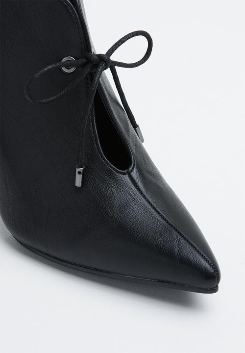 Superbalist - Lara high vamp heel - black