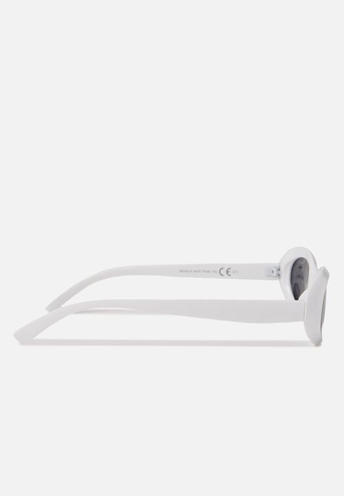 Rubi - Brooklyn short frame oval - white