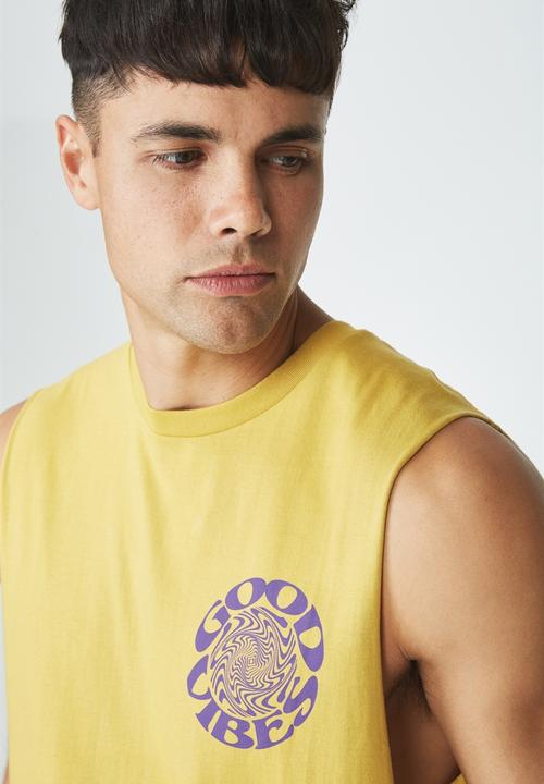Cotton On - Good vibes vinyl tbar muscle - yellow