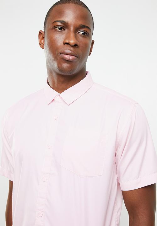 STYLE REPUBLIC - Essential slim fit short sleeve shirt - pink