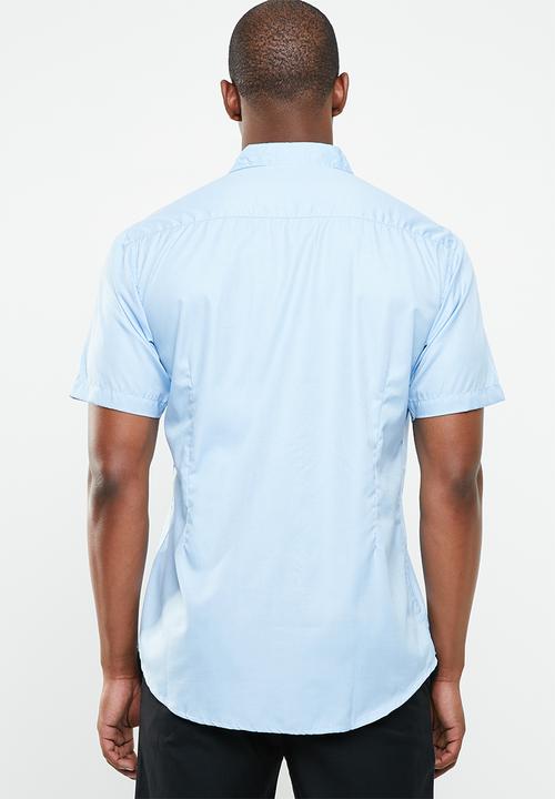 STYLE REPUBLIC - Essential slim fit short sleeve shirt - blue