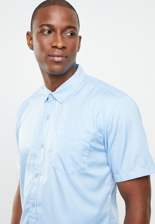 STYLE REPUBLIC - Essential slim fit short sleeve shirt - blue