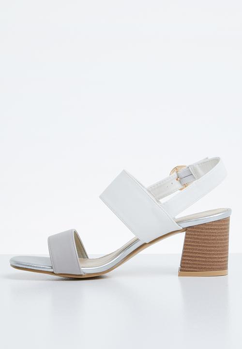STYLE REPUBLIC - Slingback block heels - grey & white