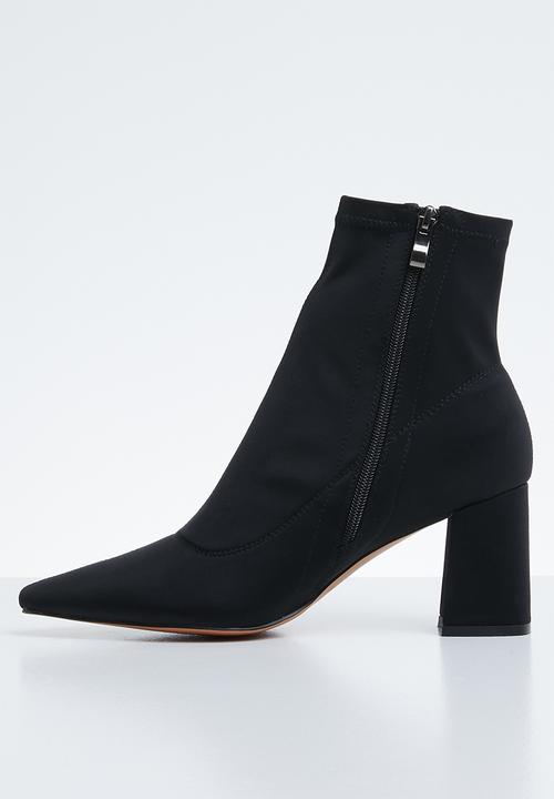 Public Desire - Grizzly mid heel point toe ankle boot - black 