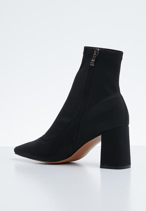 Public Desire - Grizzly mid heel point toe ankle boot - black 