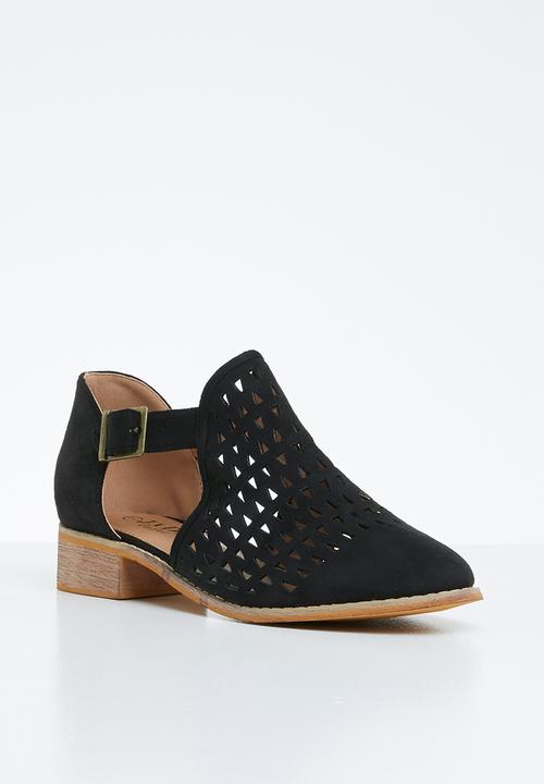 Jada - Laser cut flat ankle boot - black