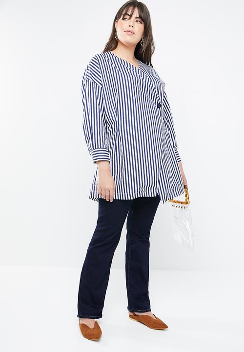STYLE REPUBLIC PLUS - Wrap stripe blazer - navy & white