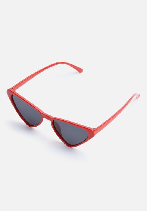 Superbalist - Meldoy cat eye sunglasses - red