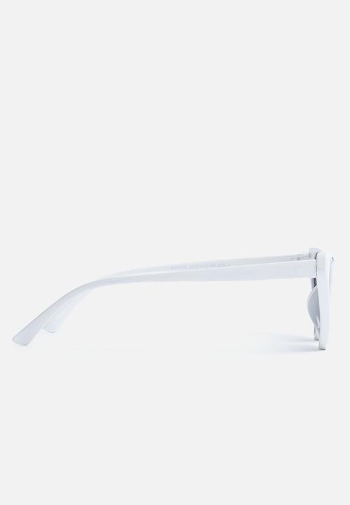 Superbalist - Melody cat eye sunglasses - white 