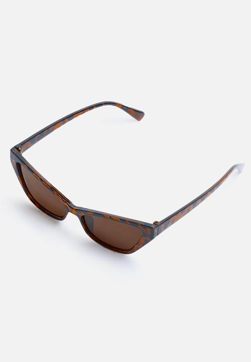 Superbalist - Adriana cat eye sunglasses - brown 