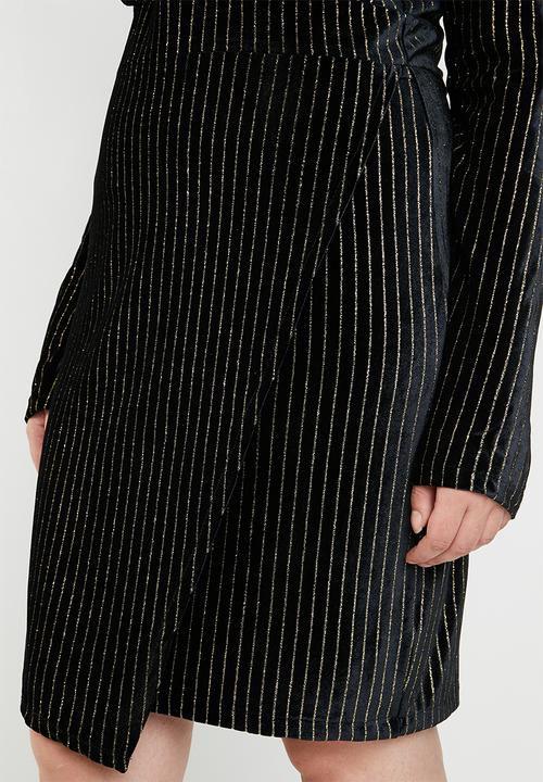 Missguided - Curve velvet glitter stripe wrap dress - black & gold 