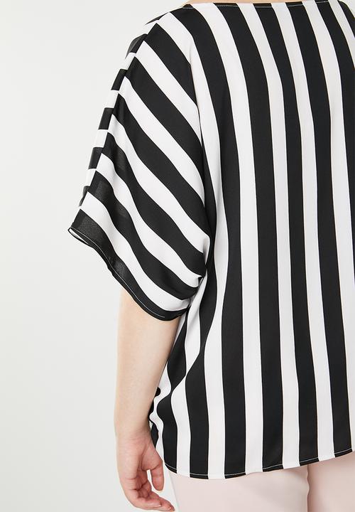 STYLE REPUBLIC PLUS - Basic boxy stripe blouse - black & white 