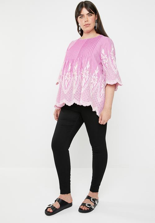 STYLE REPUBLIC PLUS - Anglaise detail blouse - pink
