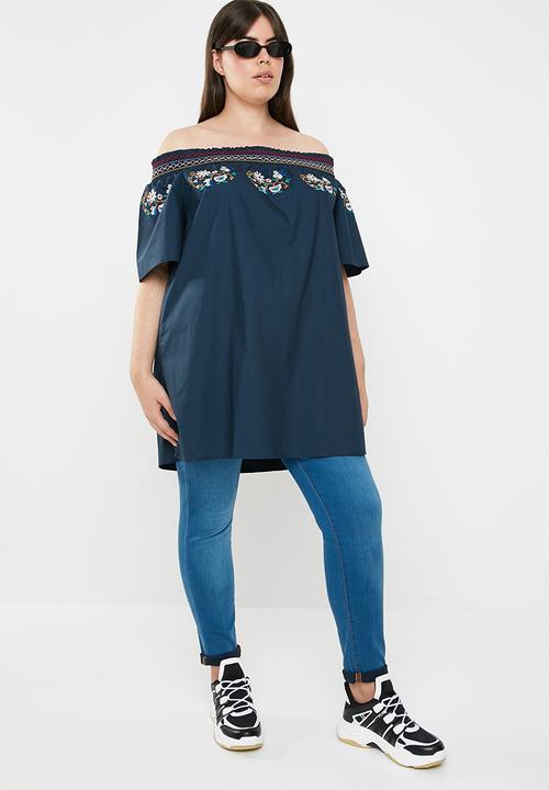 STYLE REPUBLIC PLUS - Boho embroidered bardot top - navy