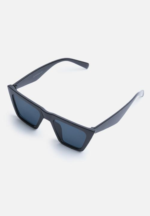 Superbalist - Sharp sunglasses - black
