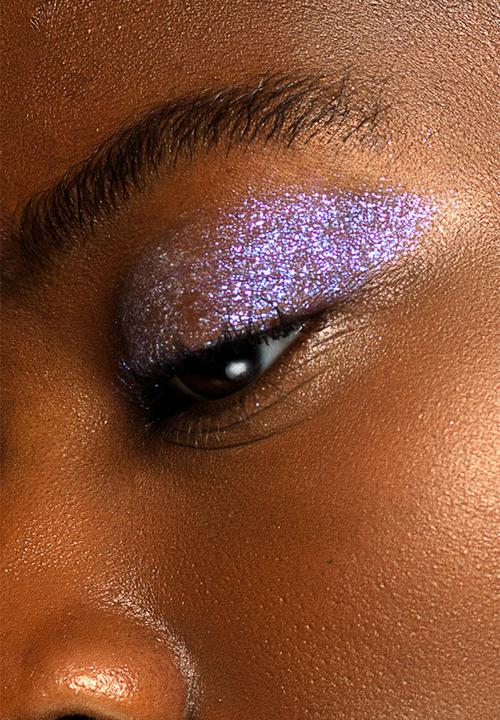 Stila - Little white lies liquid eye shadow - lilac legend