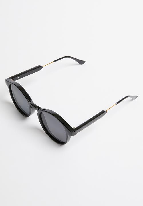 Unknown Eyewear - Huxley polarised - black