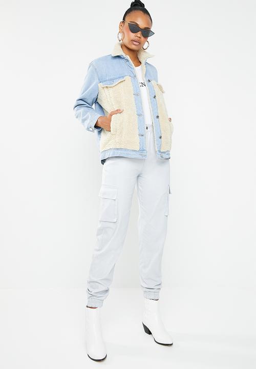 Missguided - Oversized borg body denim jacket - blue