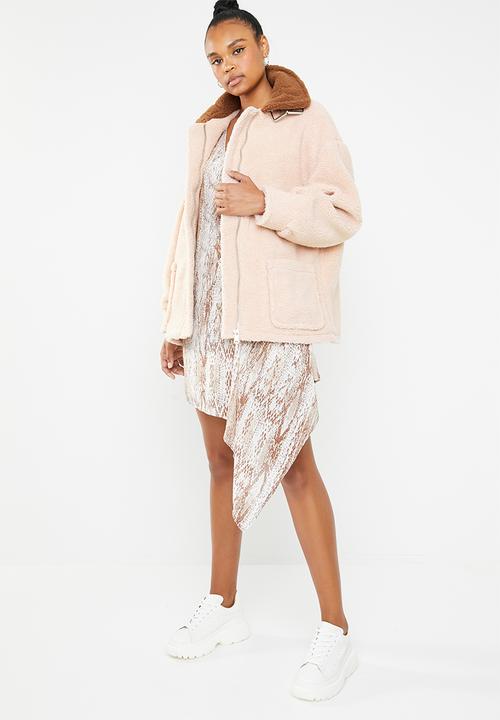 Missguided - Borg aviator jacket with contrast collar - beige