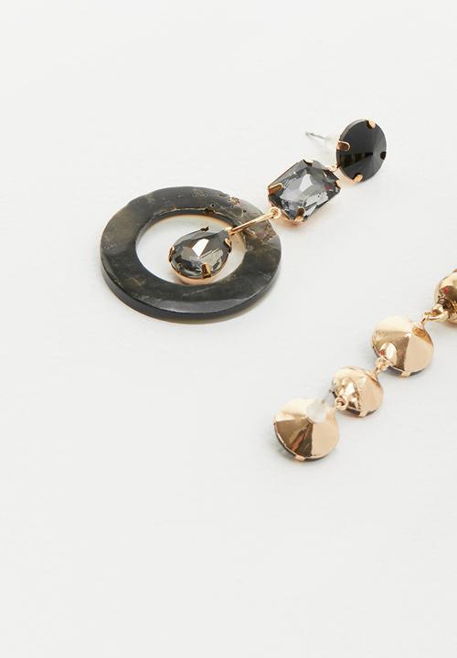 Superbalist - Halle miss matched earrings - black 