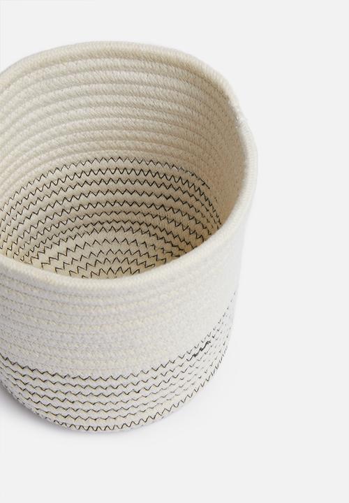 Sixth Floor - Cotton rope storage basket set of 2 - white